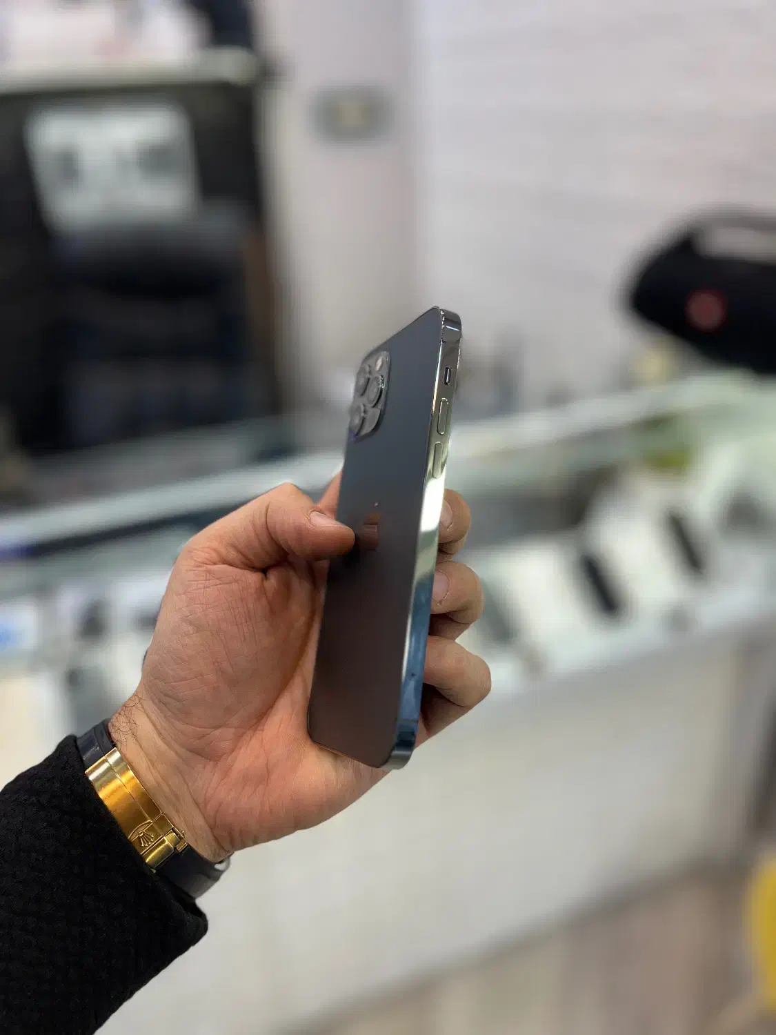 آیفون ۱۲ پرو بسیار نو ( موبایل ستینگ )|موبایل|اصفهان, باغ زرشک|دیوار