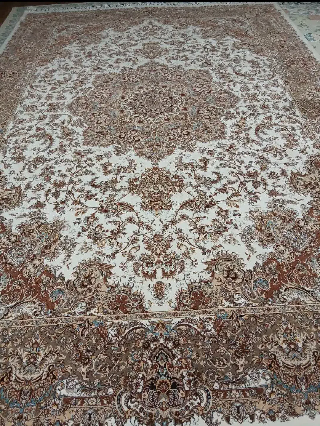 فرش ۹متری شاهکار زرتشت|فرش|اصفهان, بهارستان|دیوار