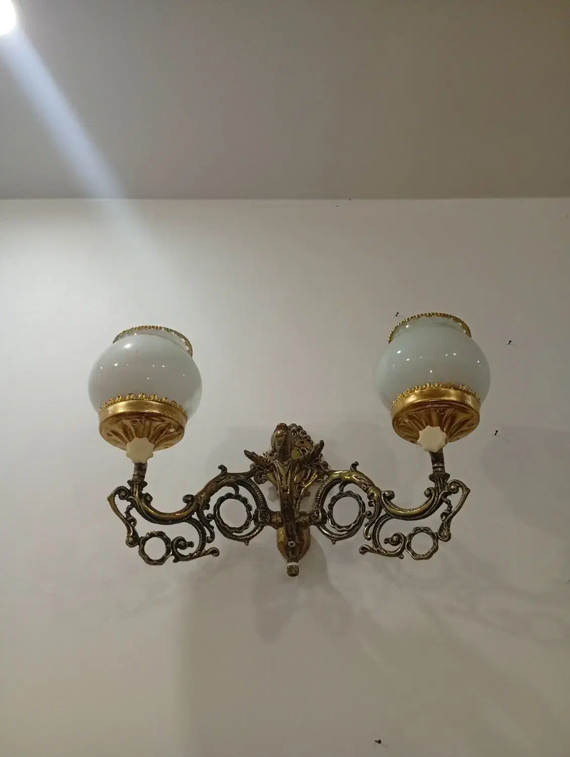 چراغ (لوستر) دیواری برنز نو.|لوستر و چراغ آویز|دورود, |دیوار