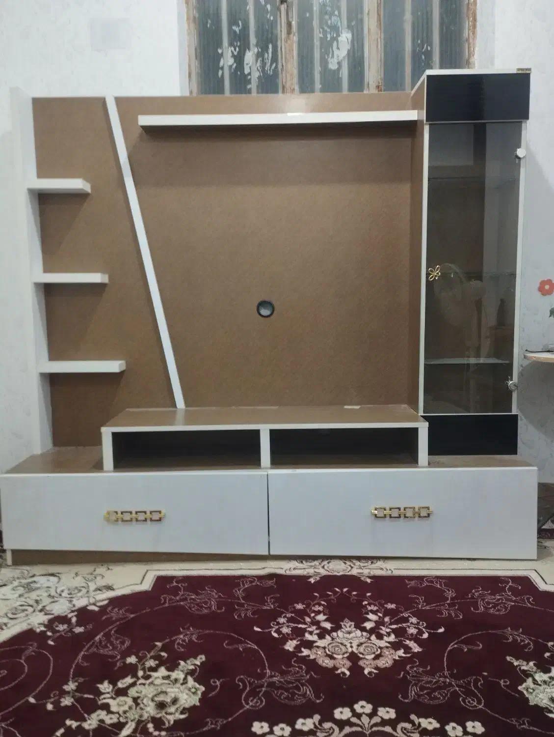 زیر تلویزیونی در حد نو|میز تلویزیون|دزفول, |دیوار