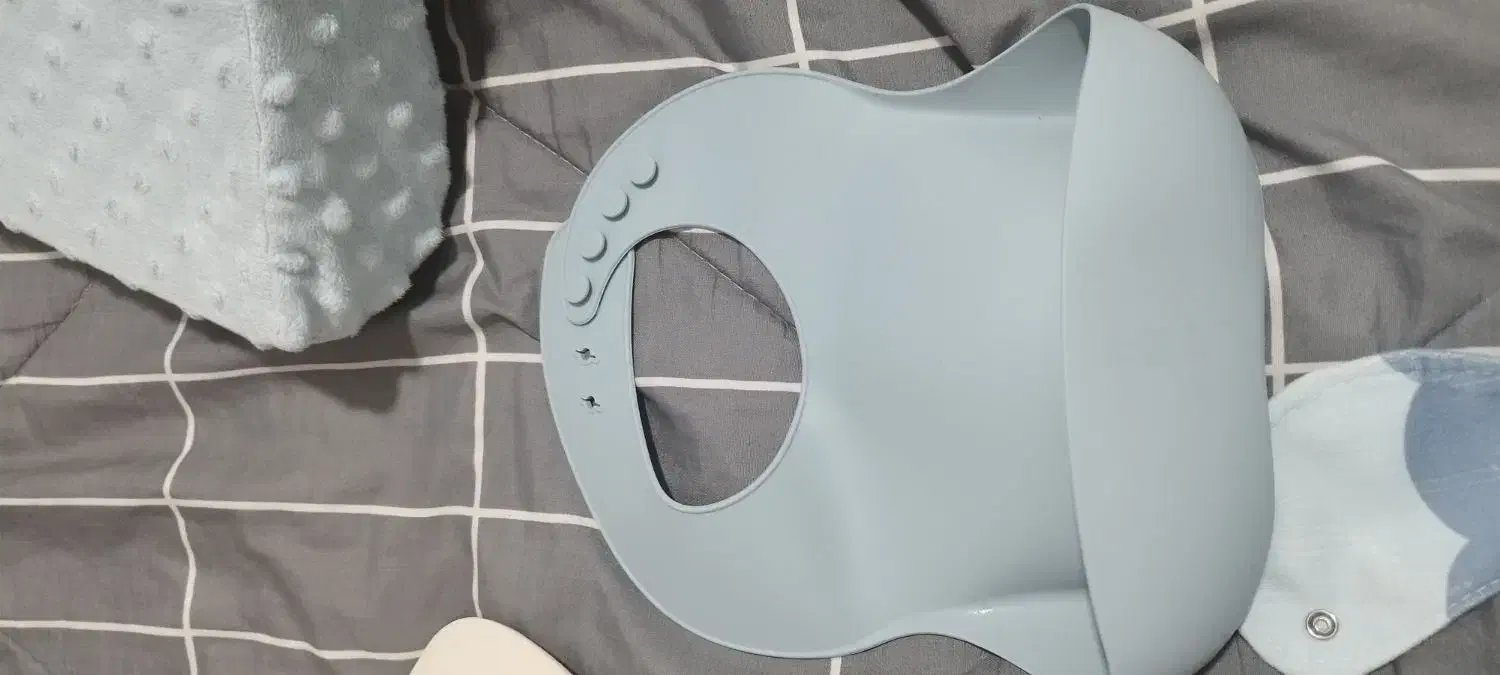 پیش بند سلیکونی|اسباب و اثاث بچه|گرگان, |دیوار