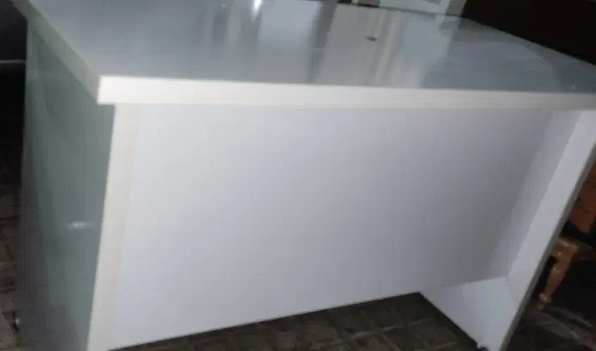 میز تحریر|میز تحریر و کامپیوتر|قرچک, مهدیه|دیوار