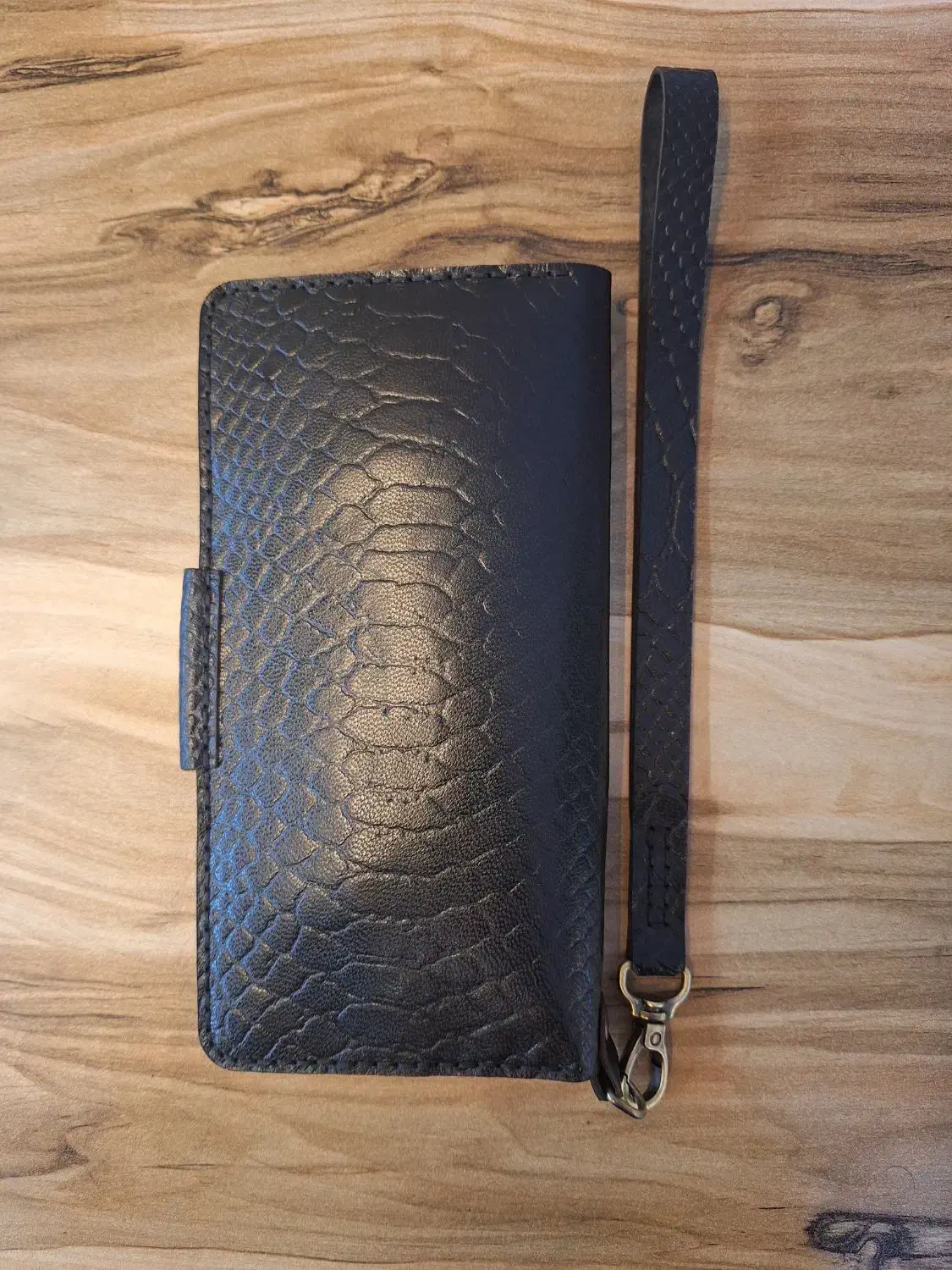 چرم طبیعی دست دوز|کیف، کفش، کمربند|مشهد, هنرستان|دیوار