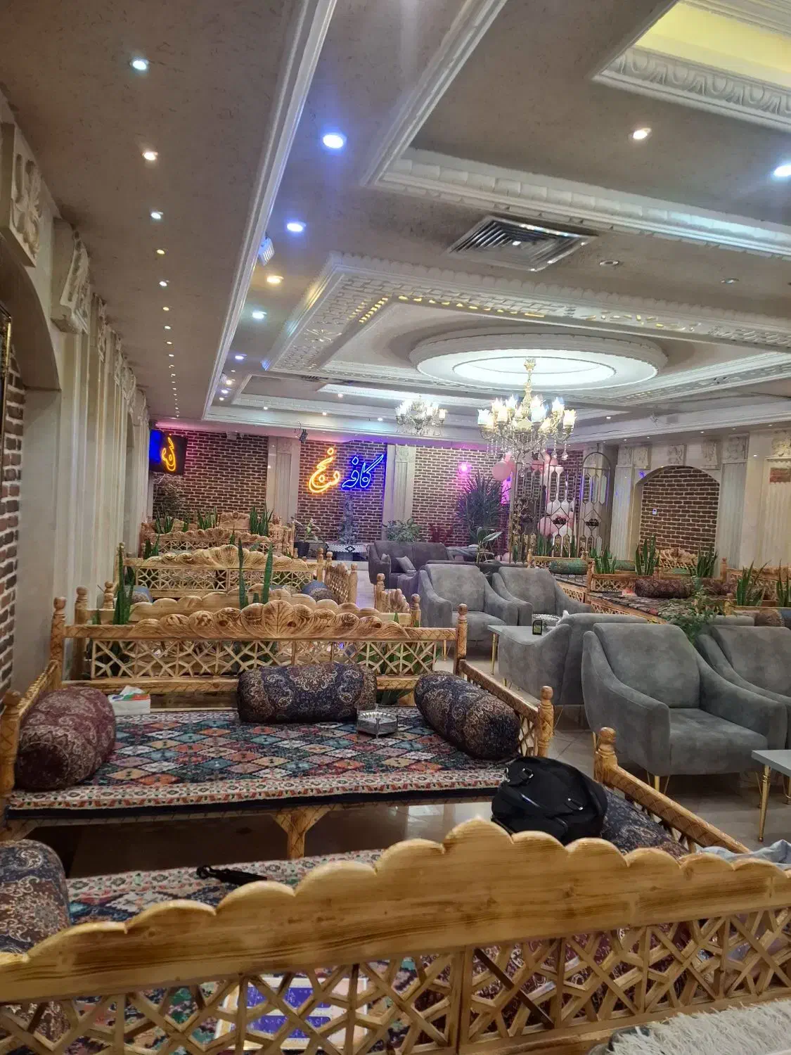 شاگرد سفره خانه|استخدام خدمات فروشگاه و رستوران|قم, شهرک سازمان آب|دیوار