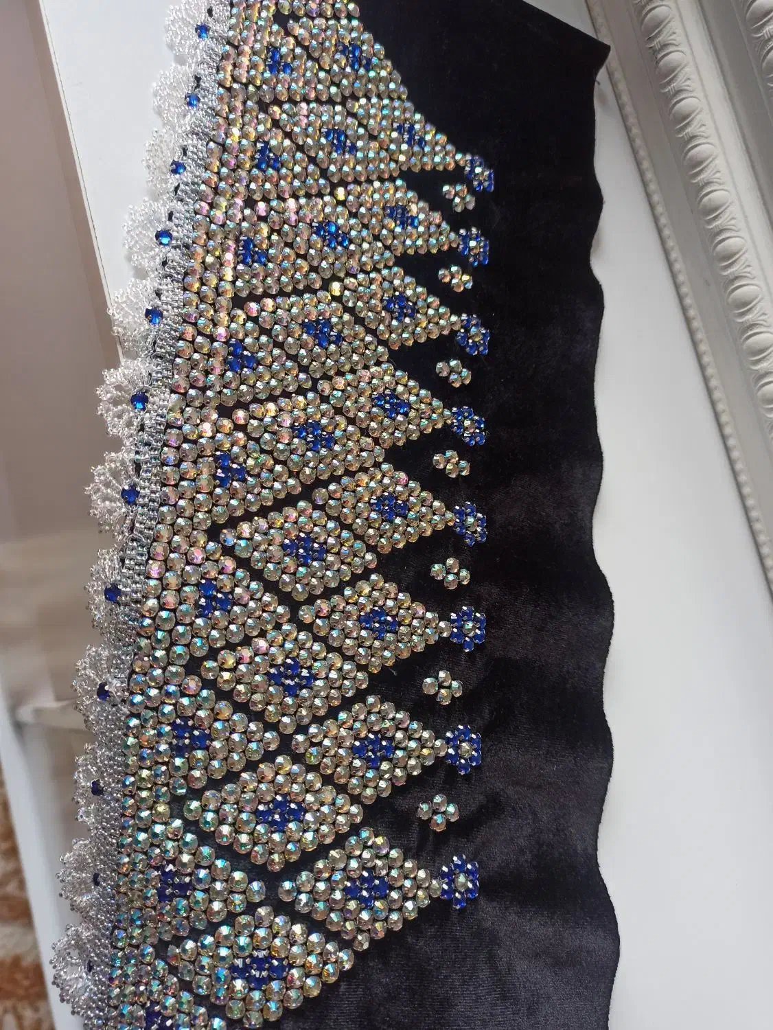 لچک|لباس|اصفهان, جاوان|دیوار