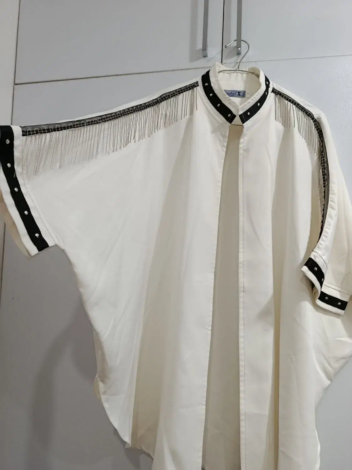 فروش فوری کت سفید مجلسی سفید|لباس|تهران, میدان میوه و تره‌بار مرکزی|دیوار