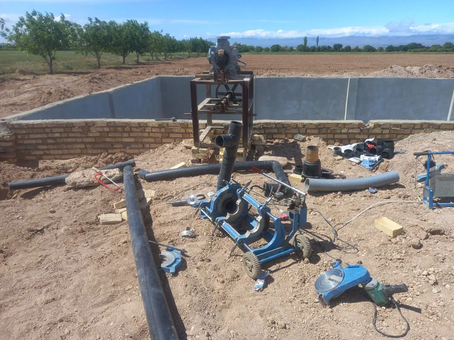 جوشکاری انواع لوله های کشاورزی|خدمات پیشه و مهارت|صائین قلعه, |دیوار