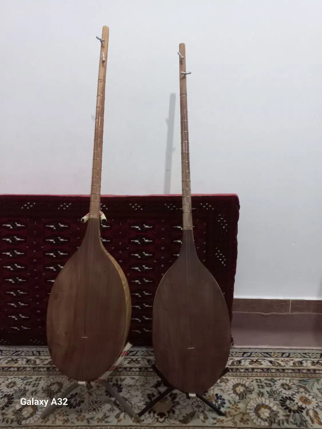 دوتار ترکمن|سازهای سنتی|کلاله, |دیوار
