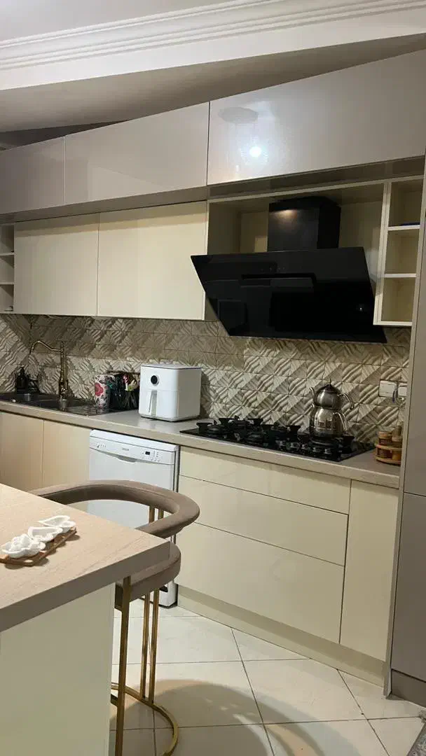 اپارتمان۱۰۲ متری گلشهر ۸ گل ارا یکم|اجارهٔ آپارتمان|گرگان, |دیوار