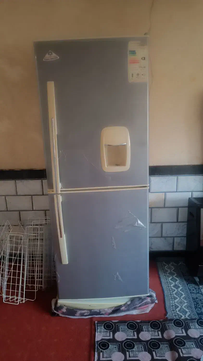 یخچال|یخچال و فریزر|کلاله, |دیوار