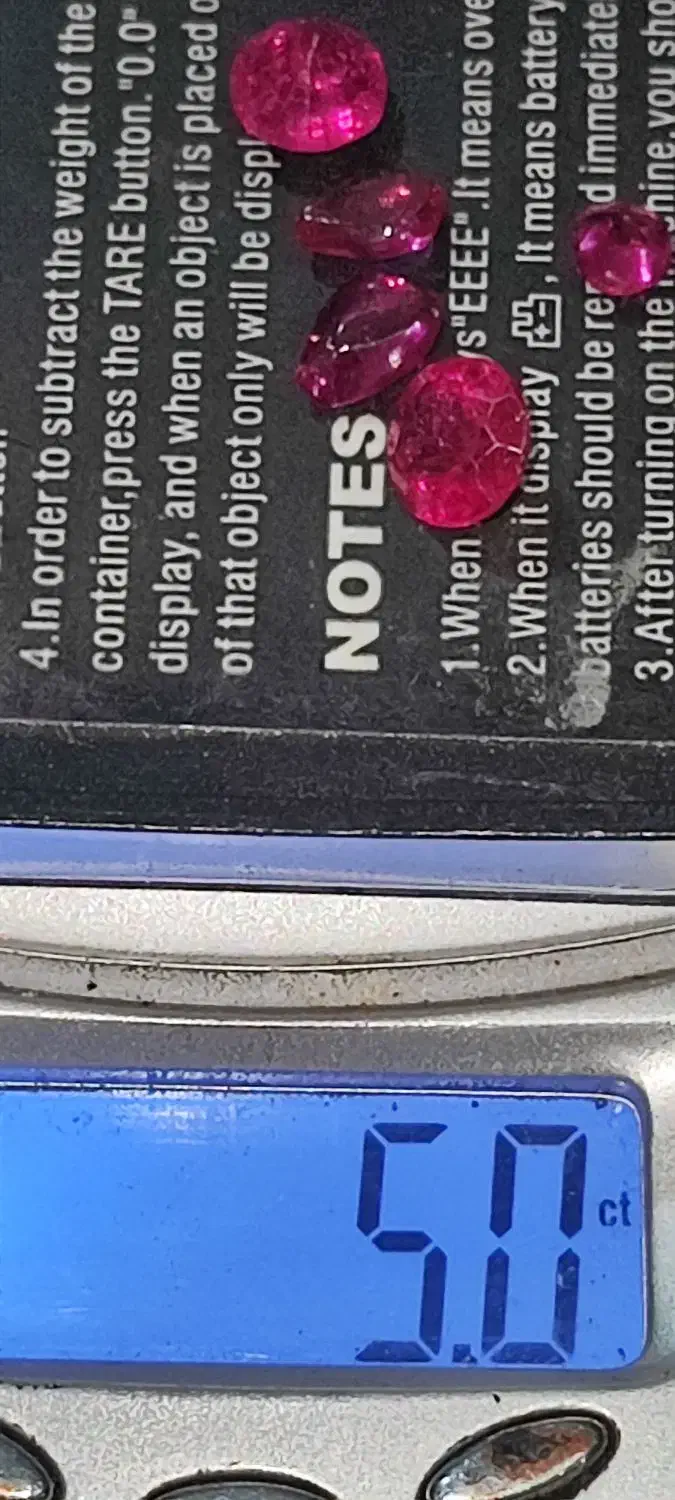 یاقوتهای کهنه|جواهرات|زاهدان, |دیوار