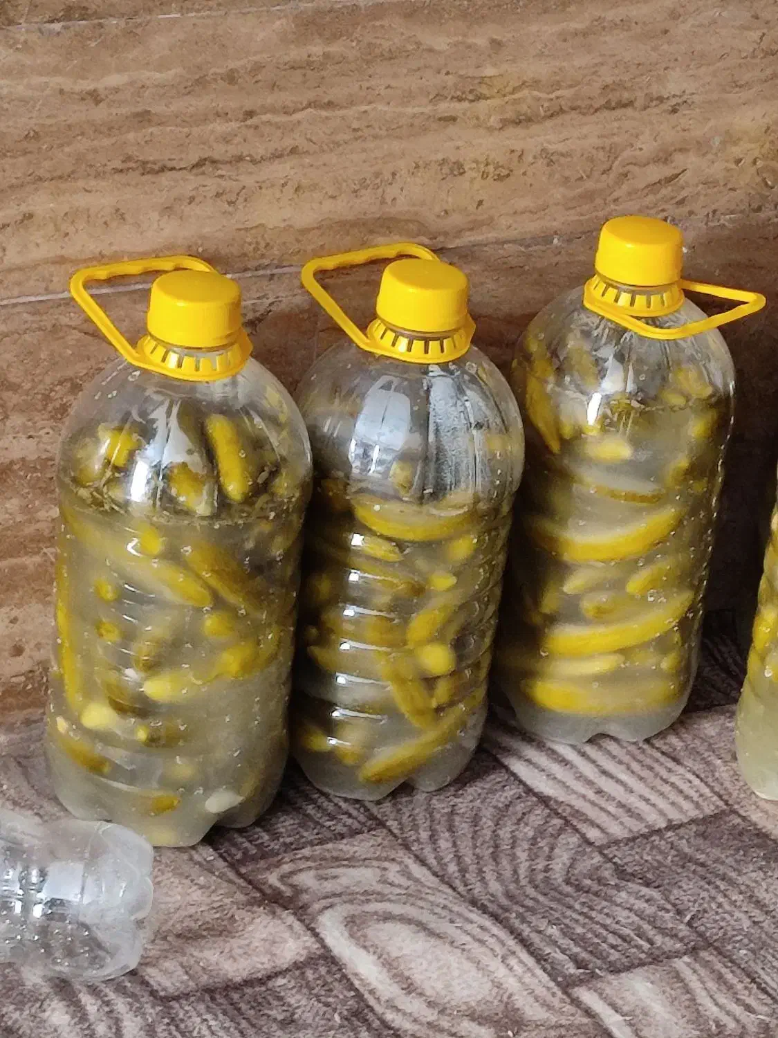 فلفل وخیارشورورشته همدان|خوردنی و آشامیدنی|قم, شهرک فاطمیه|دیوار