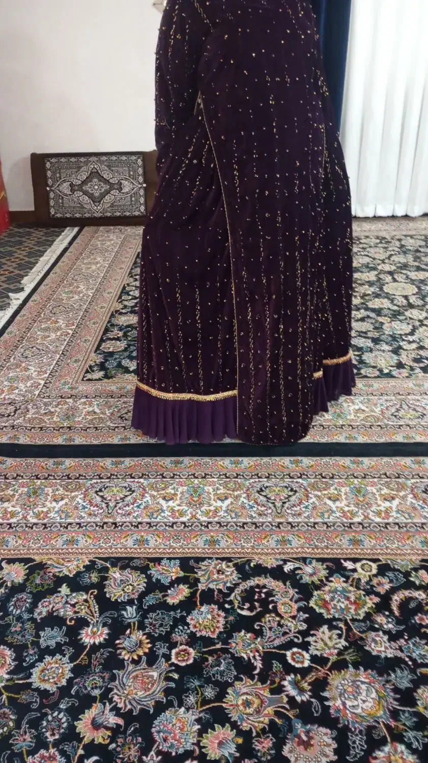 لباس مشکی ۵تومان لباس بنفشه ۵تومان نخی طوسی ۱۵۰۰.|لباس|دهدشت, |دیوار