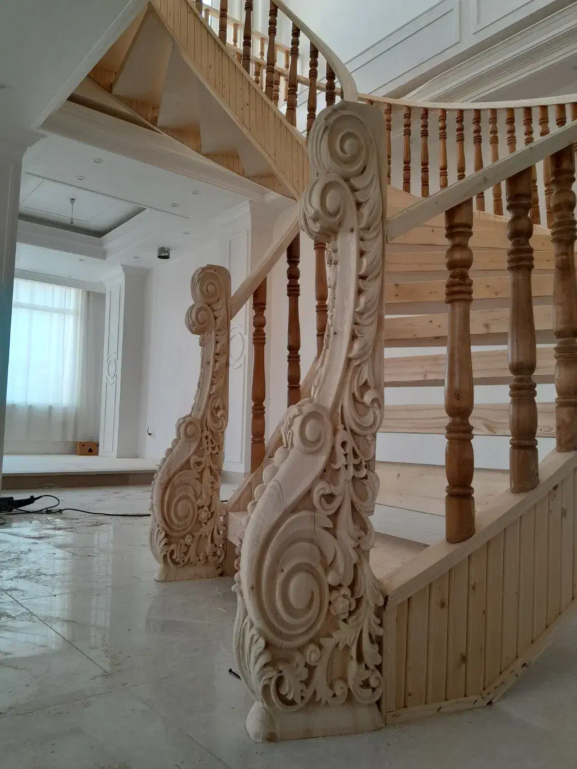 پله ونرده چوبی دوبلکس|خدمات پیشه و مهارت|همدان, |دیوار