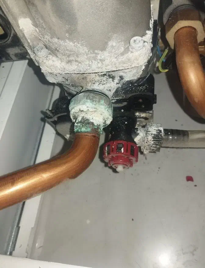 تعمیر تخصصی پکیج ،آبگرمکن ،تصفیه آب سراسر شیراز|خدمات پیشه و مهارت|شیراز, فلکه گاز|دیوار