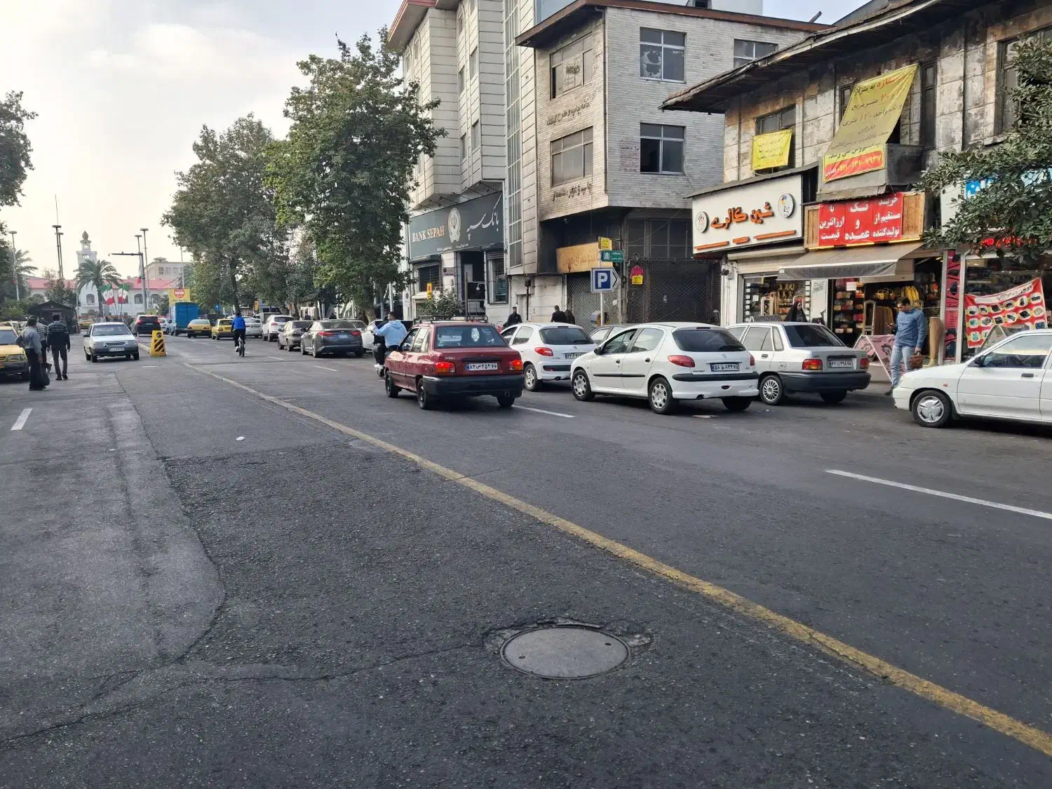 اجاره مغازه۷۵ متری  خ شریعتی|اجارهٔ مغازه و غرفه|رشت, سعدی (تختی)|دیوار