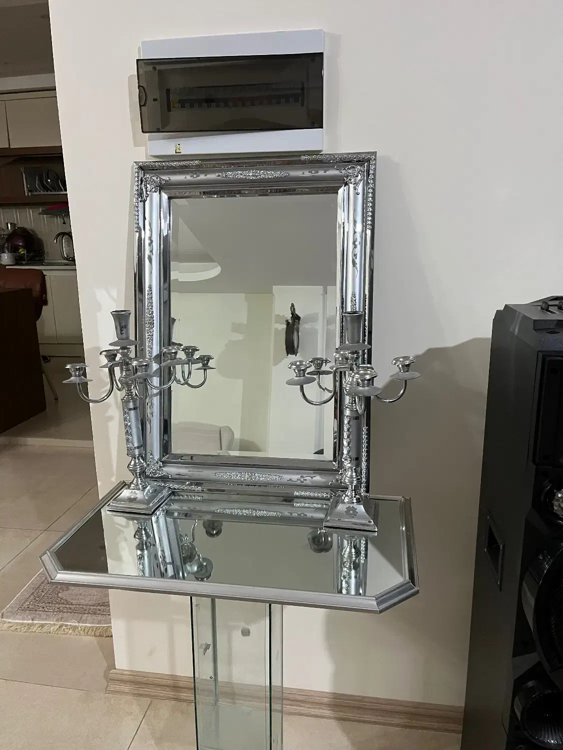 آینه وشمعدان با‌کنسول قدیمی|کلکسیون اشیاء عتیقه|تبریز, |دیوار