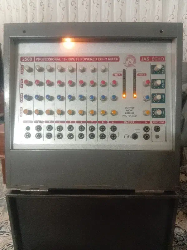 آمپیلی جاسکو 2500 و باند و میکروفون 58A شور و کابل|سیستم صوتی خانگی|قم, چهل درخت‎|دیوار