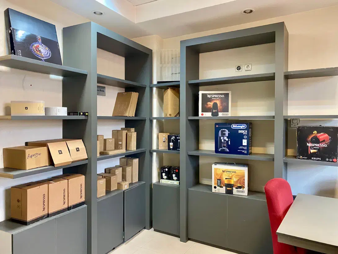 میز کار و قفسه با چوب MDF های گلس|کتابخانه، شلف، قفسه‌های دیواری|مشهد, رضاشهر|دیوار