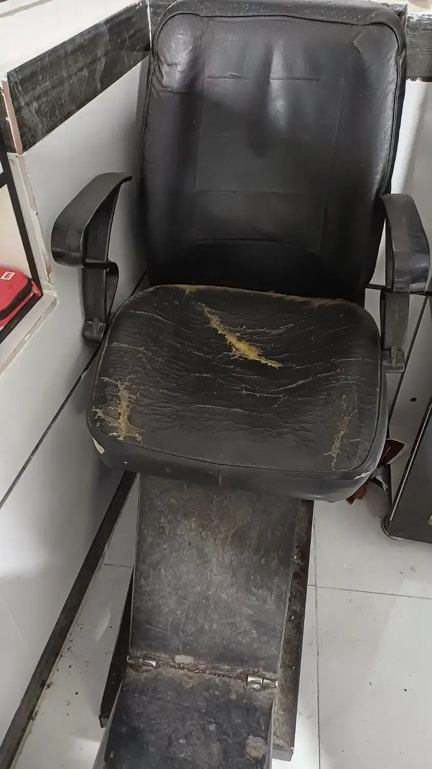 صندلی آرایشگاه ۳ عدد|آرایشگاه و سالن‌های زیبایی|مشگین شهر, |دیوار