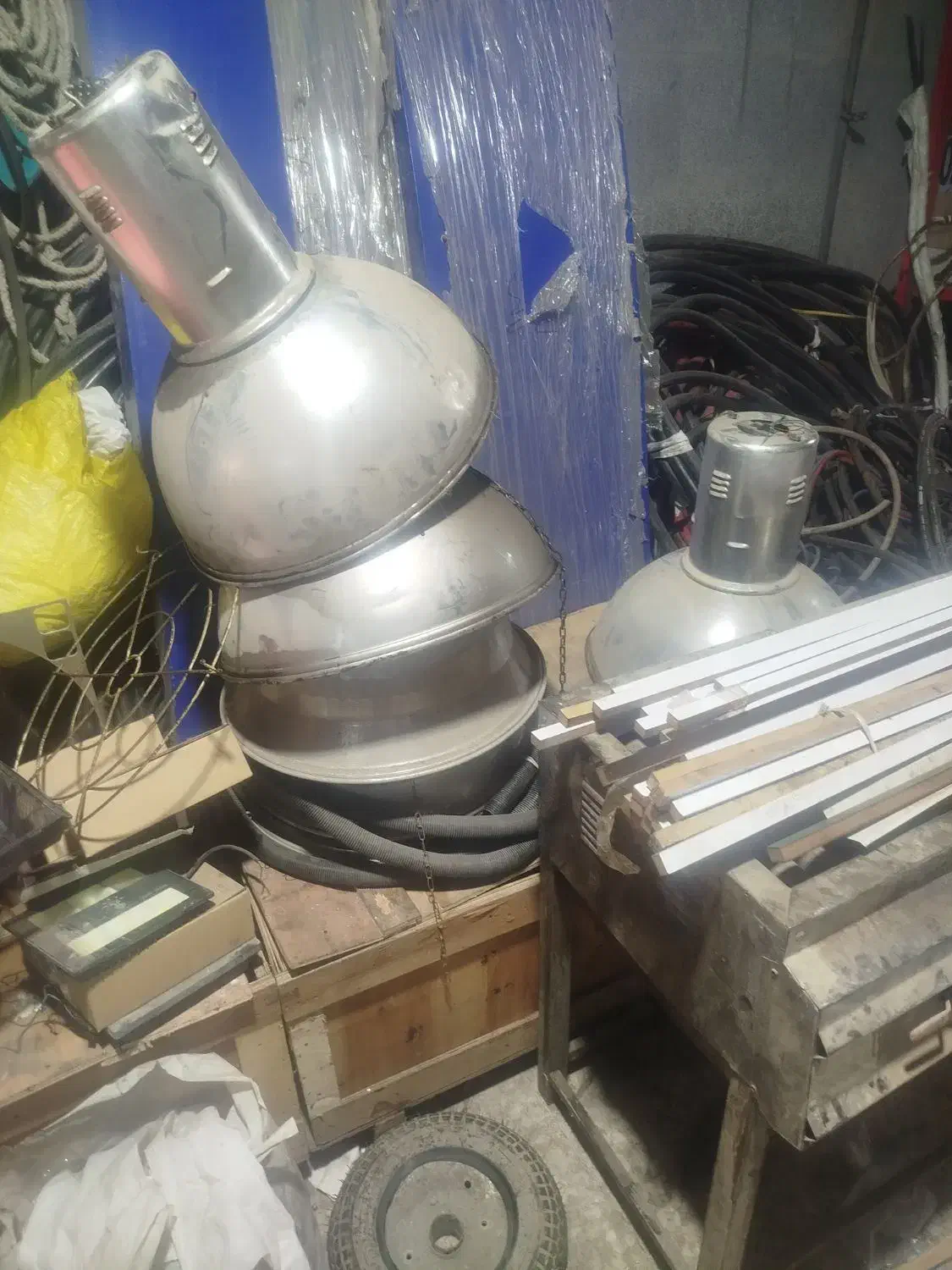 چراغ سقفی کارگاهی|لامپ و چراغ|تهران, خلیج فارس|دیوار