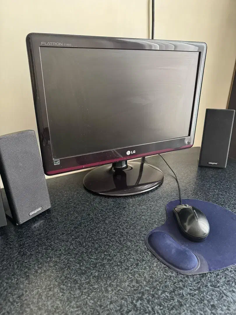 کامپیوتر الجی لمسی|رایانه رومیزی|فردیس, فردیس|دیوار