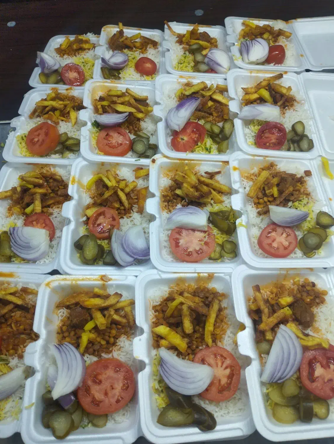 کارگر آقا خانم|استخدام خدمات فروشگاه و رستوران|سلماس, |دیوار