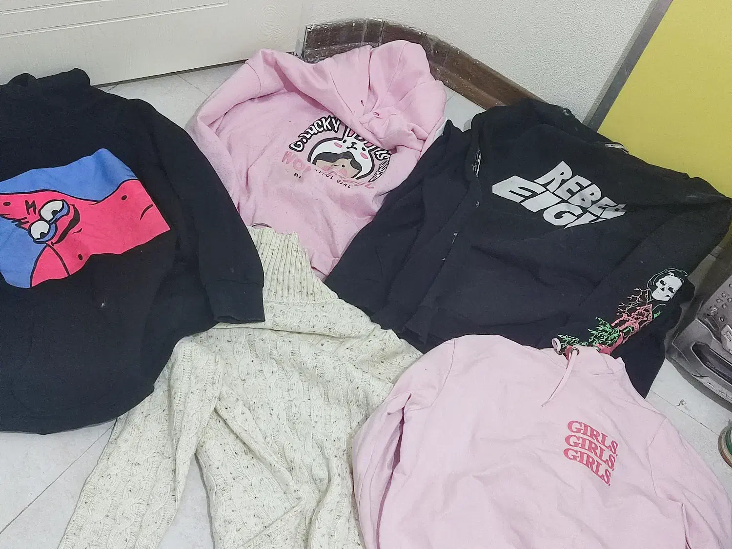 هودی|حراج|شاهین‌شهر, عطار|دیوار