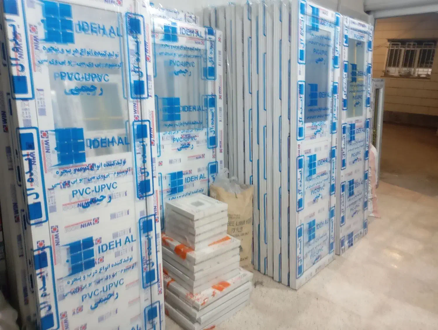 درب و پنجرهای pvcبانازلترین قیمت|مصالح و تجهیزات ساختمان|همدان, |دیوار