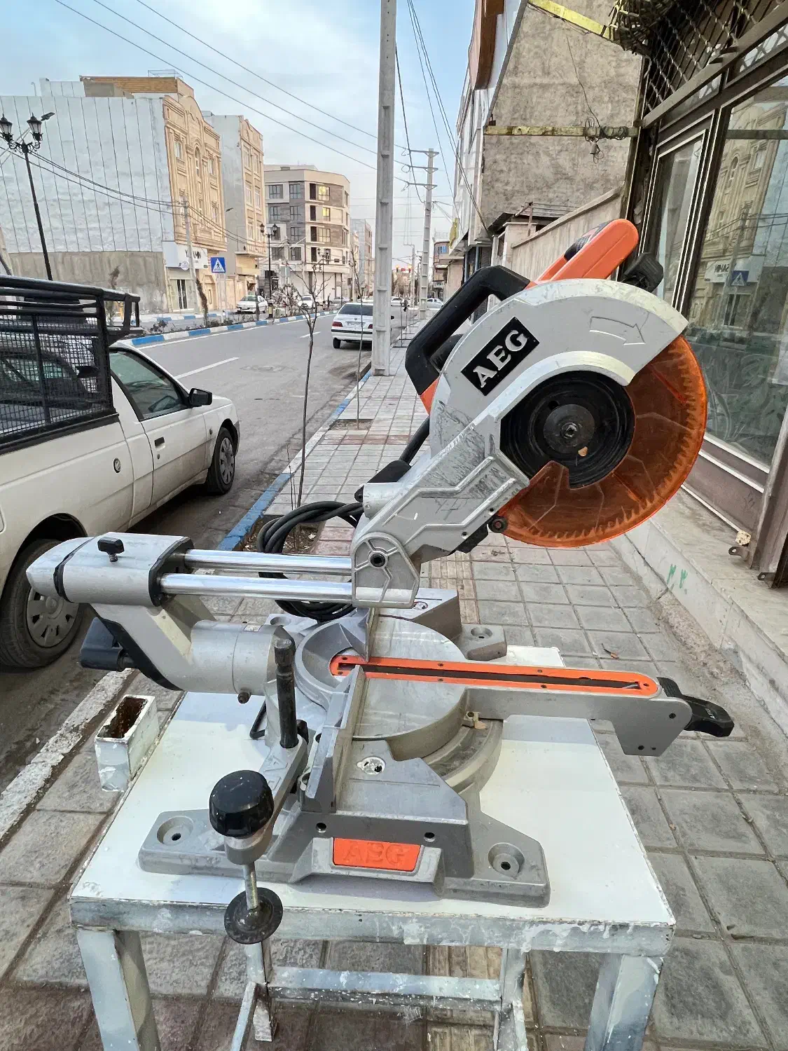 فارسی بر|ابزارآلات|تاکستان, |دیوار