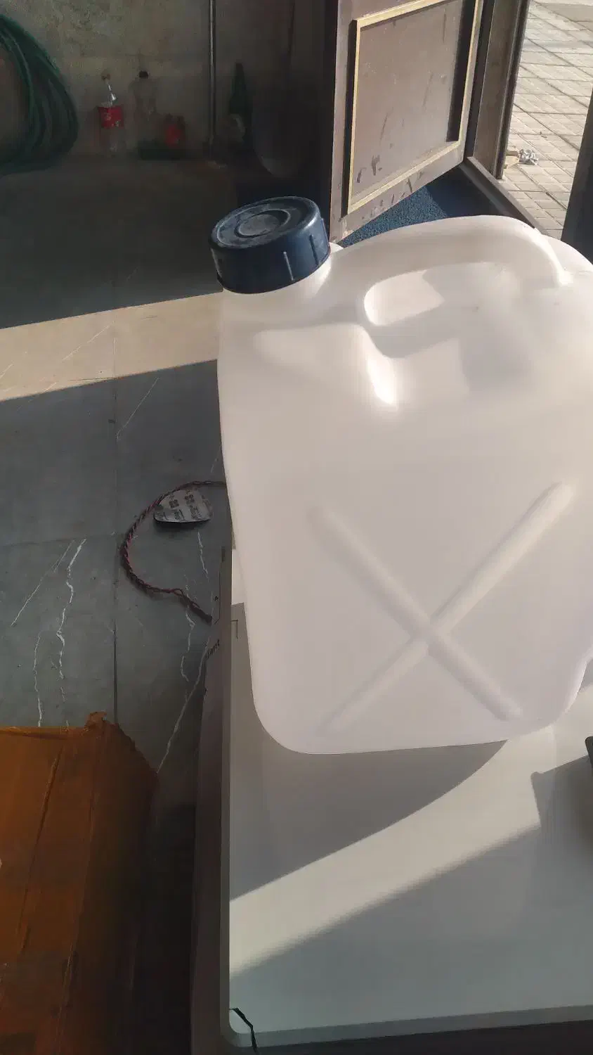 کالن آب مقطر|ظروف نگهدارنده، پلاستیکی، یکبارمصرف|تبریز, |دیوار