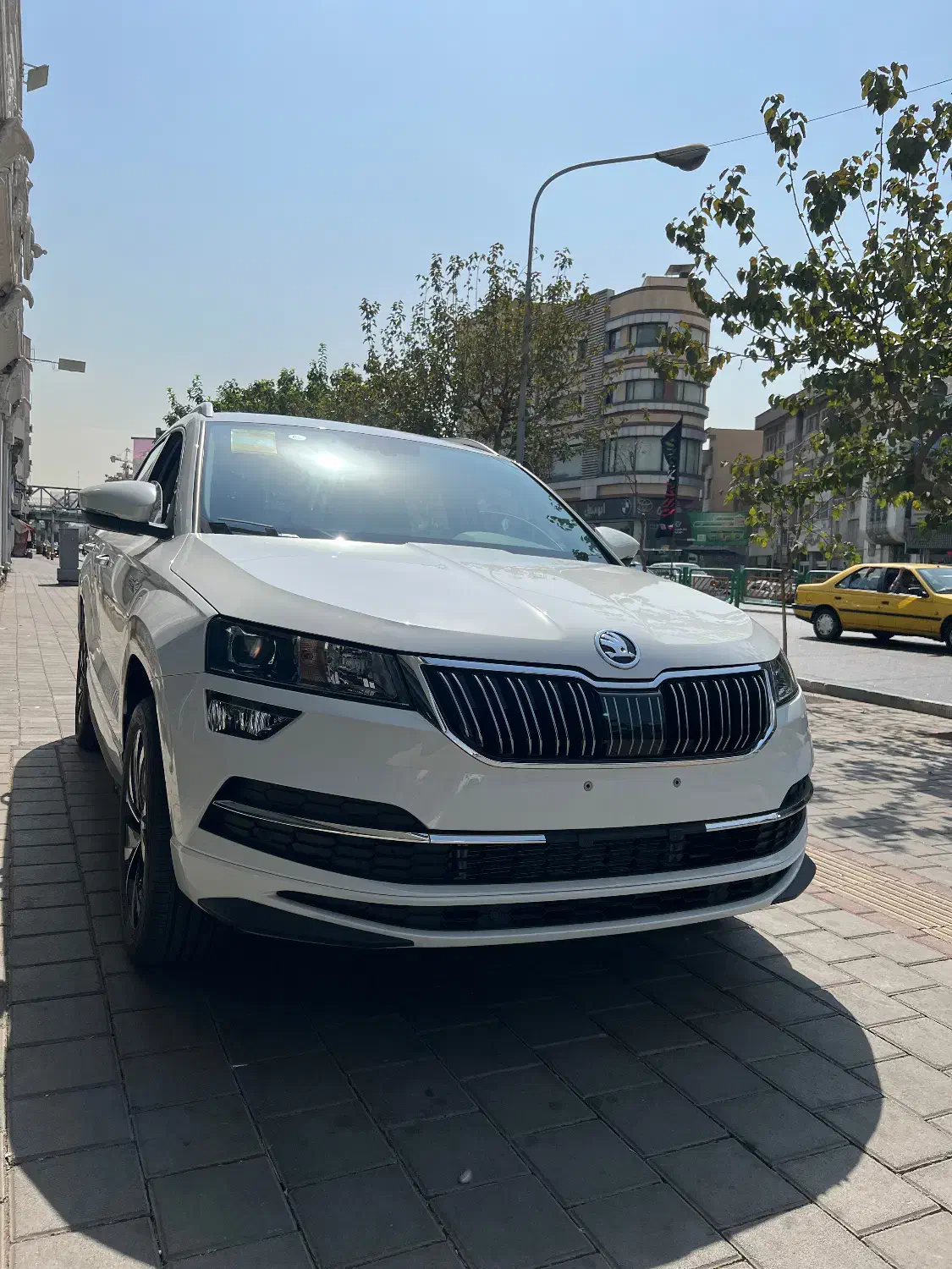 اشکودا کاروک ۲۰۲۴|خودرو سواری و وانت|تهران, اختیاریه|دیوار