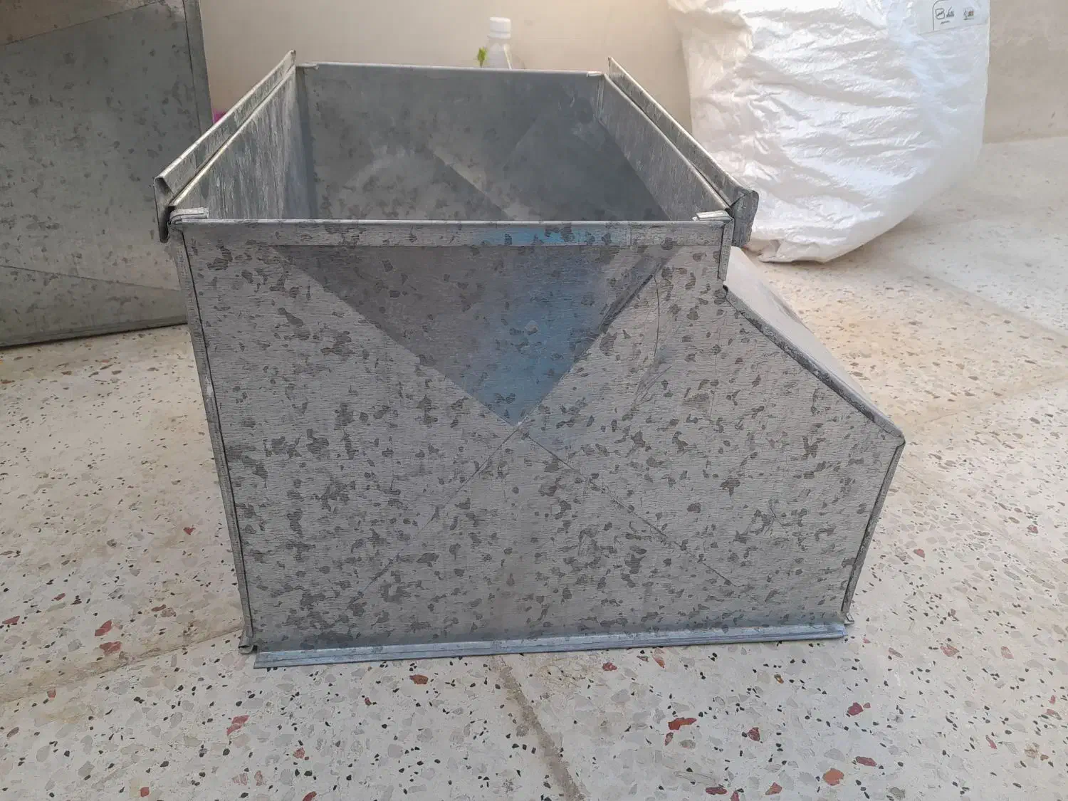 کولر نو نو|کولر آبی|بروجرد, |دیوار