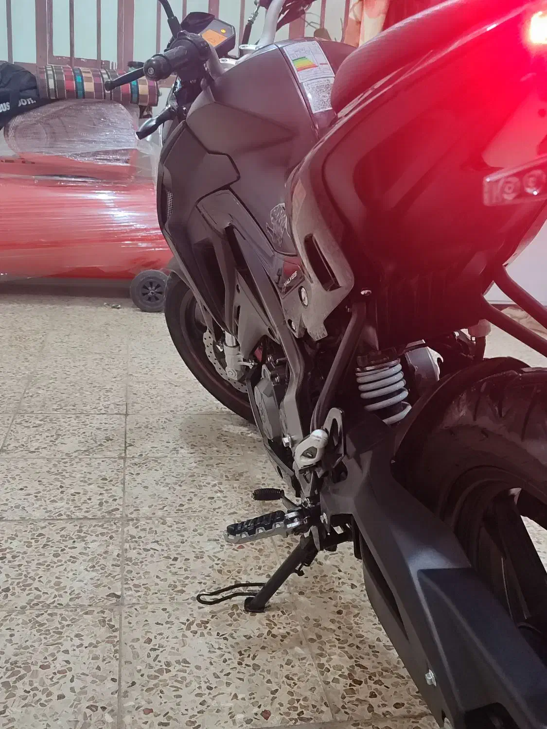 بنلی 180s مدل 1402|موتورسیکلت|دزفول, |دیوار