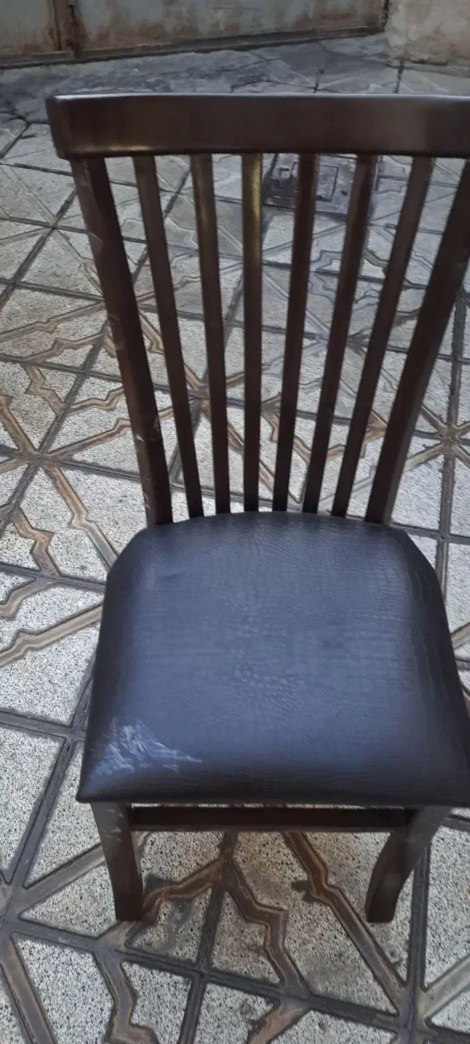 صندلی چوبی چرم|میز و صندلی غذاخوری|اردبیل, |دیوار