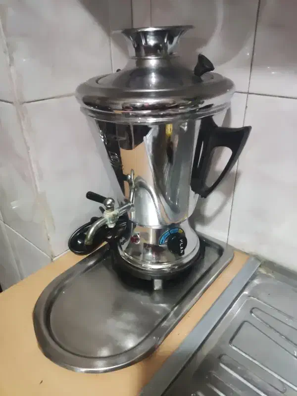 سماور برقی|کلکسیون اشیاء عتیقه|اندیشه, اندیشه فاز ۱|دیوار