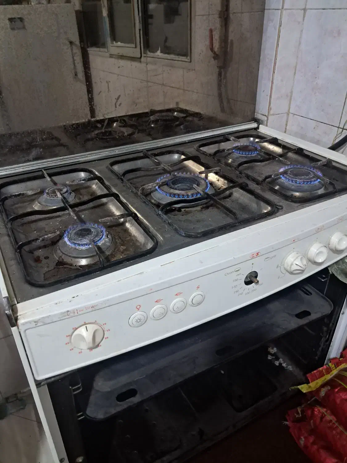 اجاق گاز پنج شعله تکنو گاز|اجاق گاز و لوازم برقی پخت‌وپز|پرند, فاز ۲|دیوار