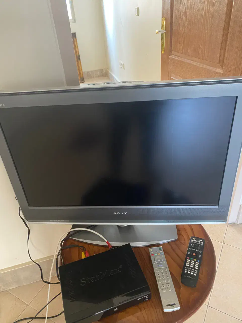 تلویزیون سونی ۳۲ اینچ اصل|تلویزیون و پروژکتور|تهران, دریاچه شهدای خلیج فارس|دیوار