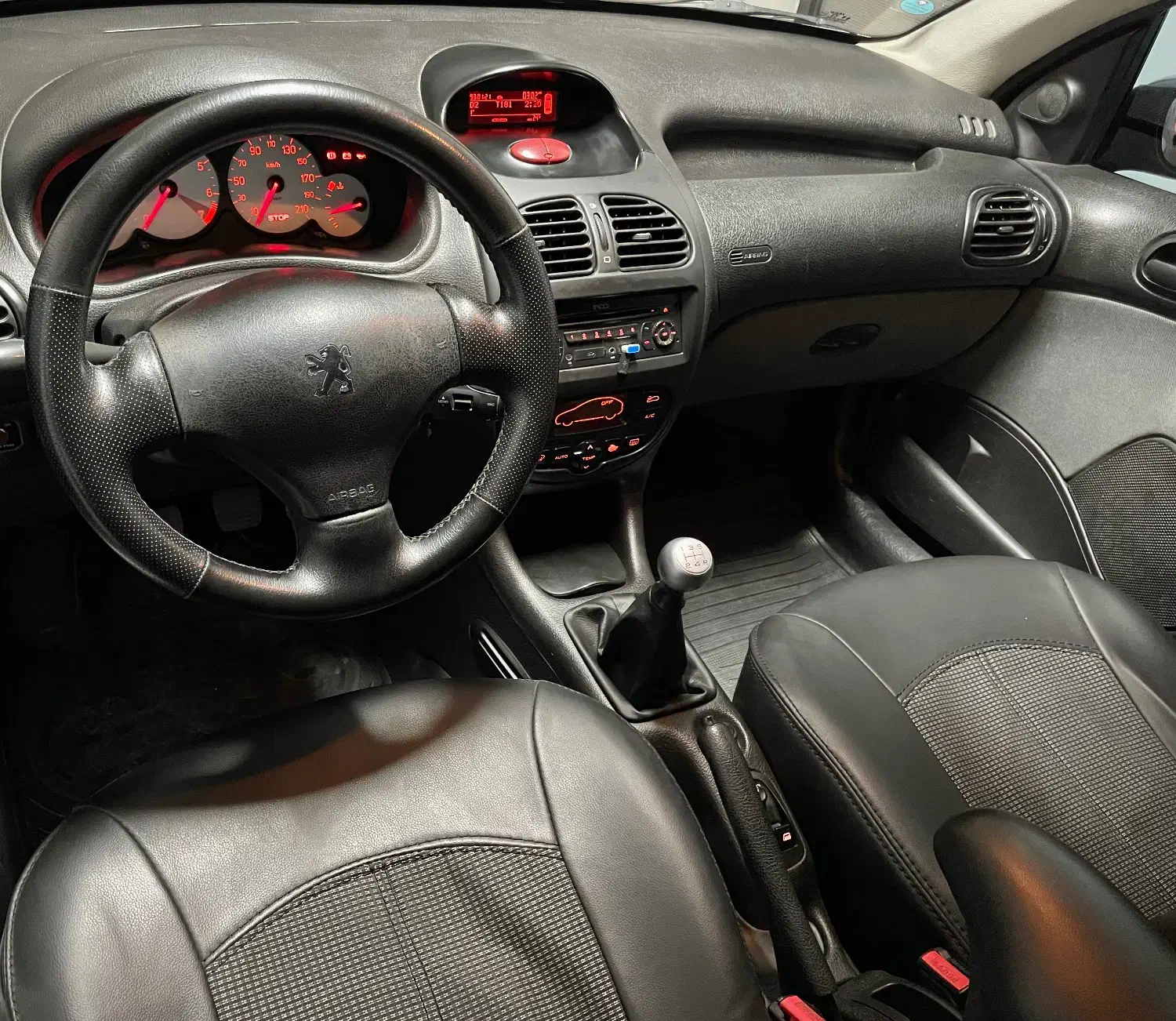 206 تیپ ۵ مدل ۹۵|خودرو سواری و وانت|بافق, |دیوار