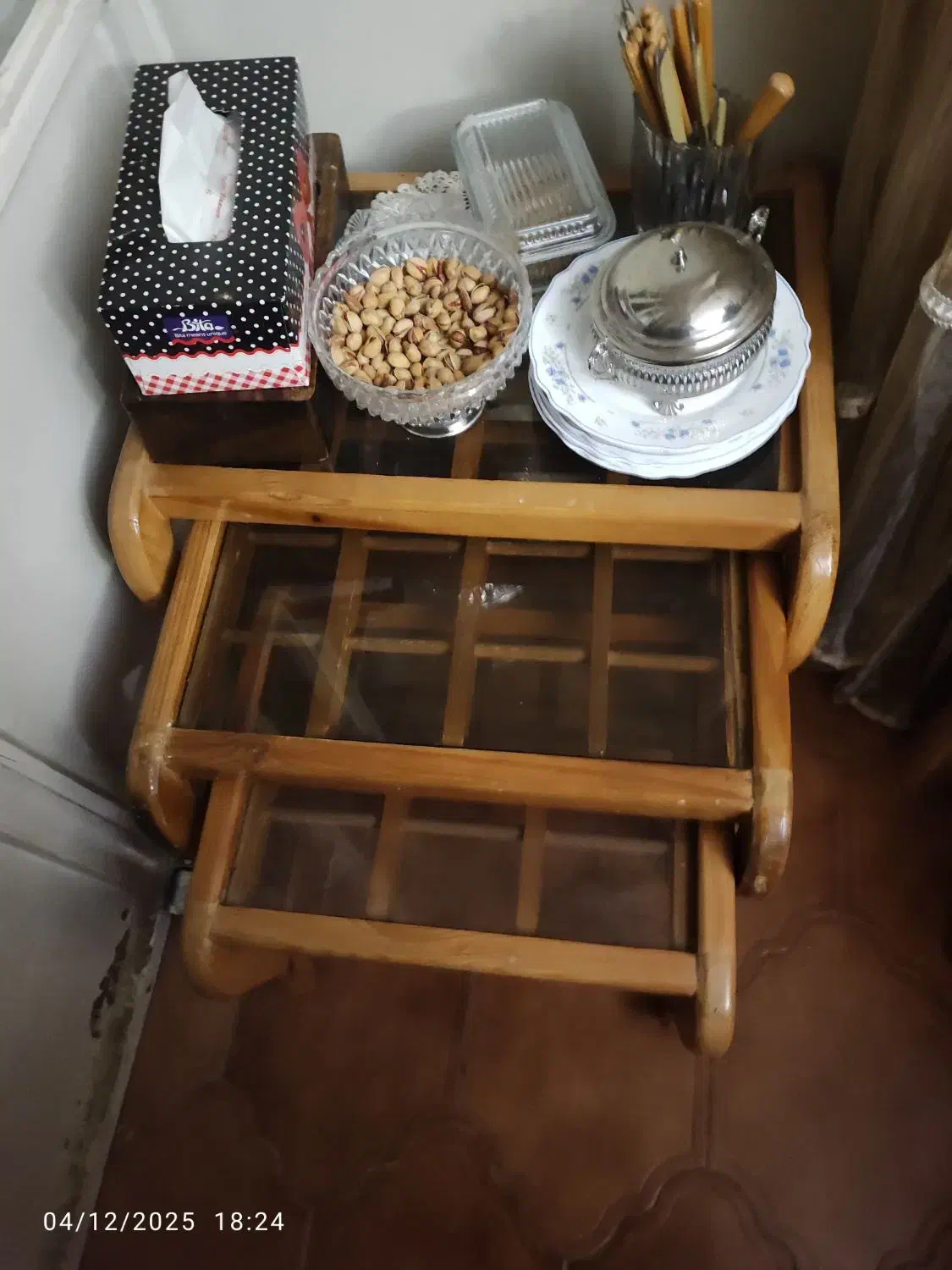 میز دارای۳تا میز کوچک|مبلمان خانگی و میز عسلی|شیراز, نیایش|دیوار