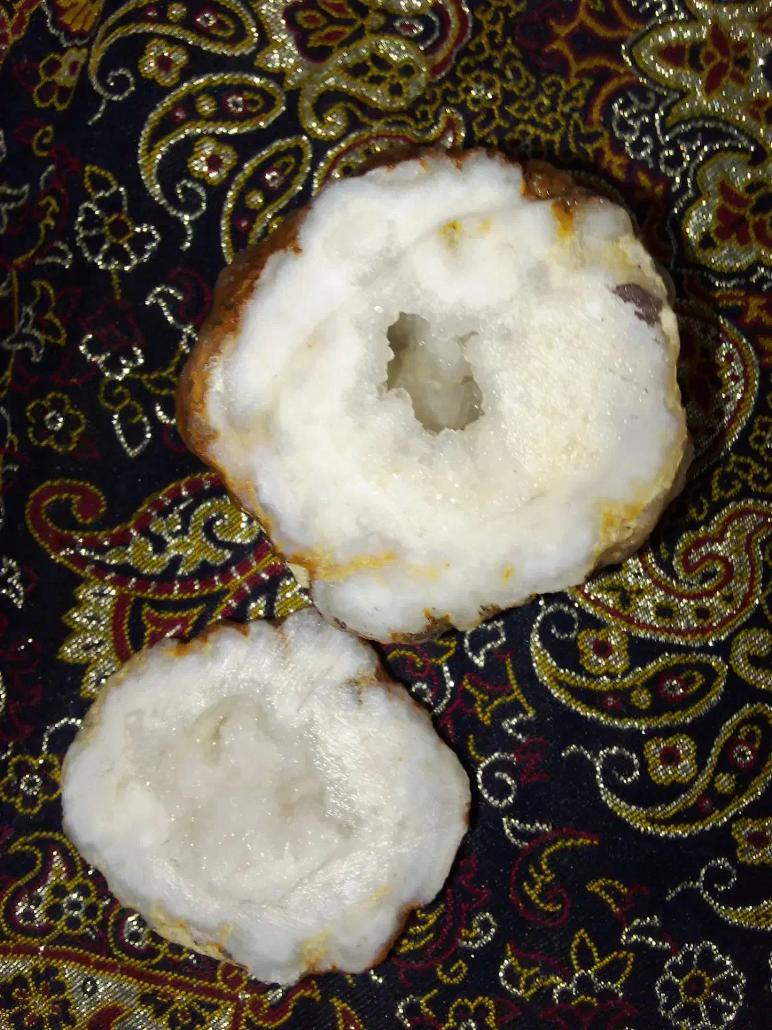 کریستال کوارتز|بدلیجات|فیروزکوه, |دیوار