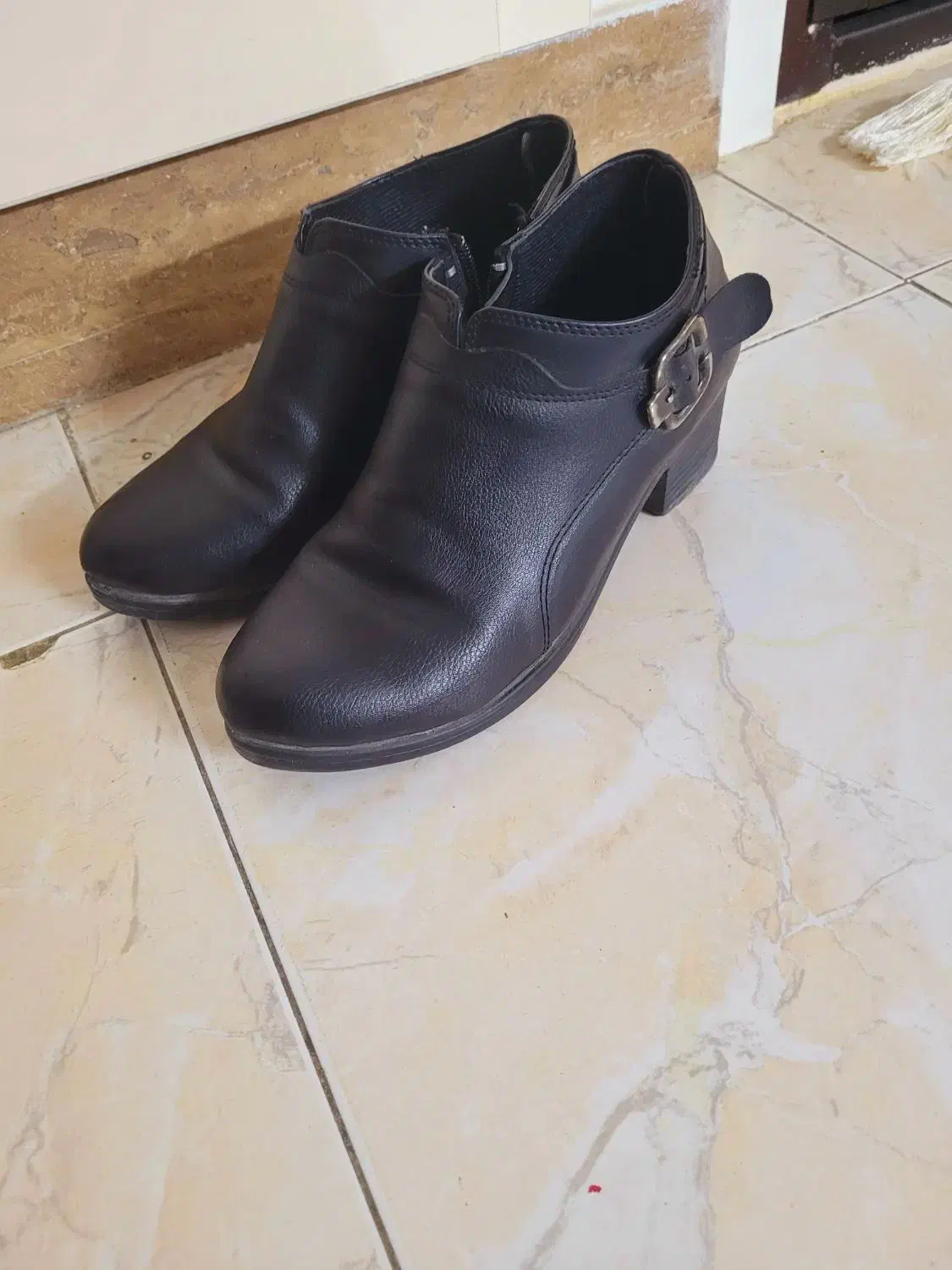 نیم بوت سایز۳۹ درحدنو|کیف، کفش، کمربند|پاکدشت, پاکدشت (مامازند)|دیوار