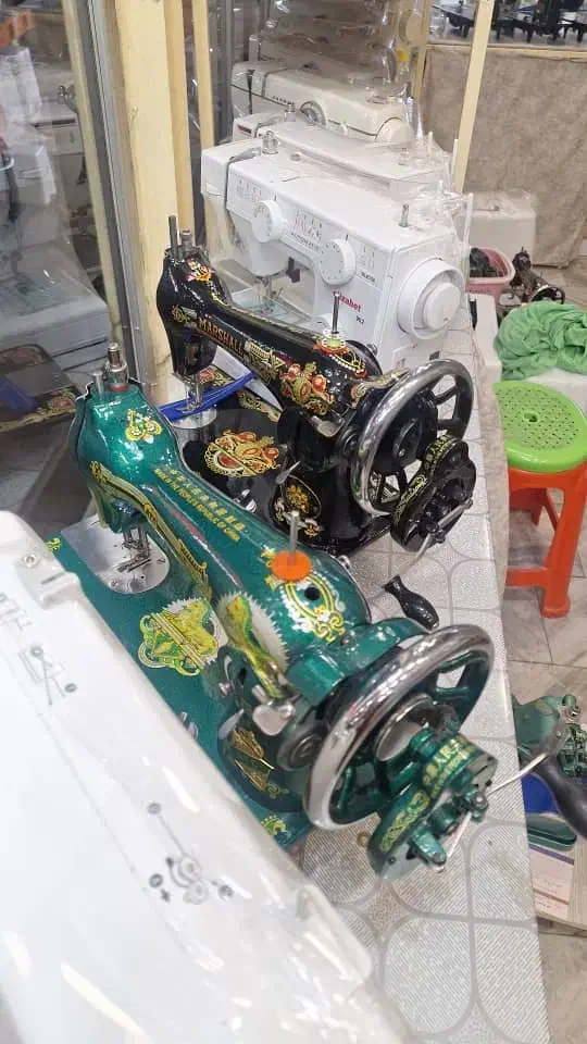 چرخ دوخت پارچه ابریشمی و ضخیم|چرخ خیاطی و ریسندگی|بندر امام خمینی, |دیوار