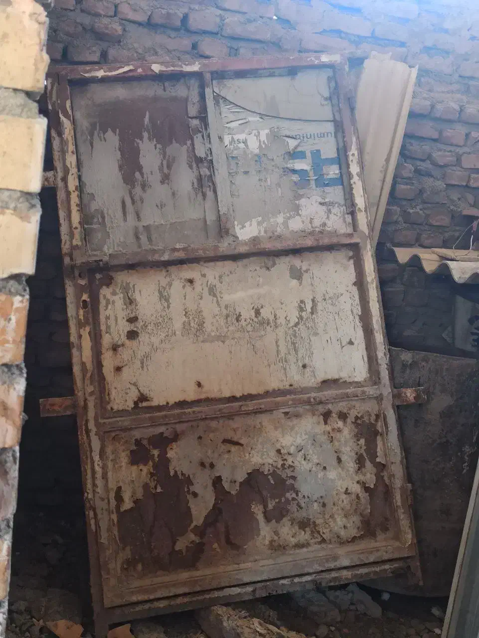 درحیاط|مصالح و تجهیزات ساختمان|نیشابور, کوی حسینی|دیوار