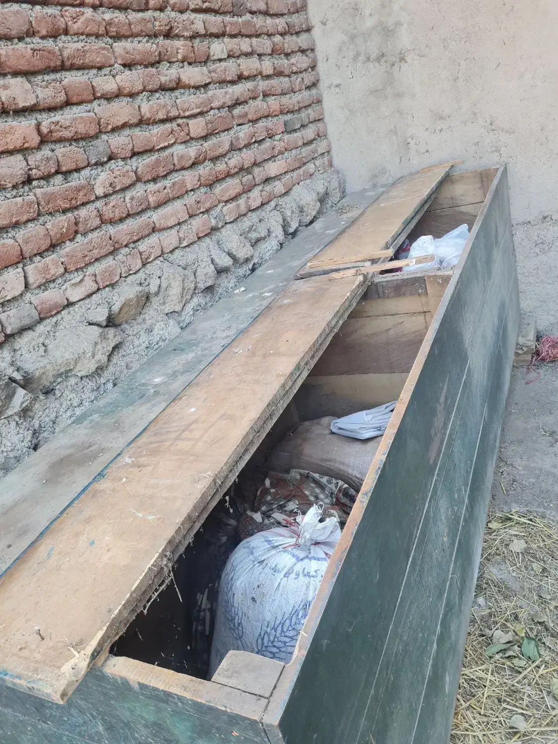 ساندخ یاصندوق|کلکسیون اشیاء عتیقه|ویلکیج, |دیوار