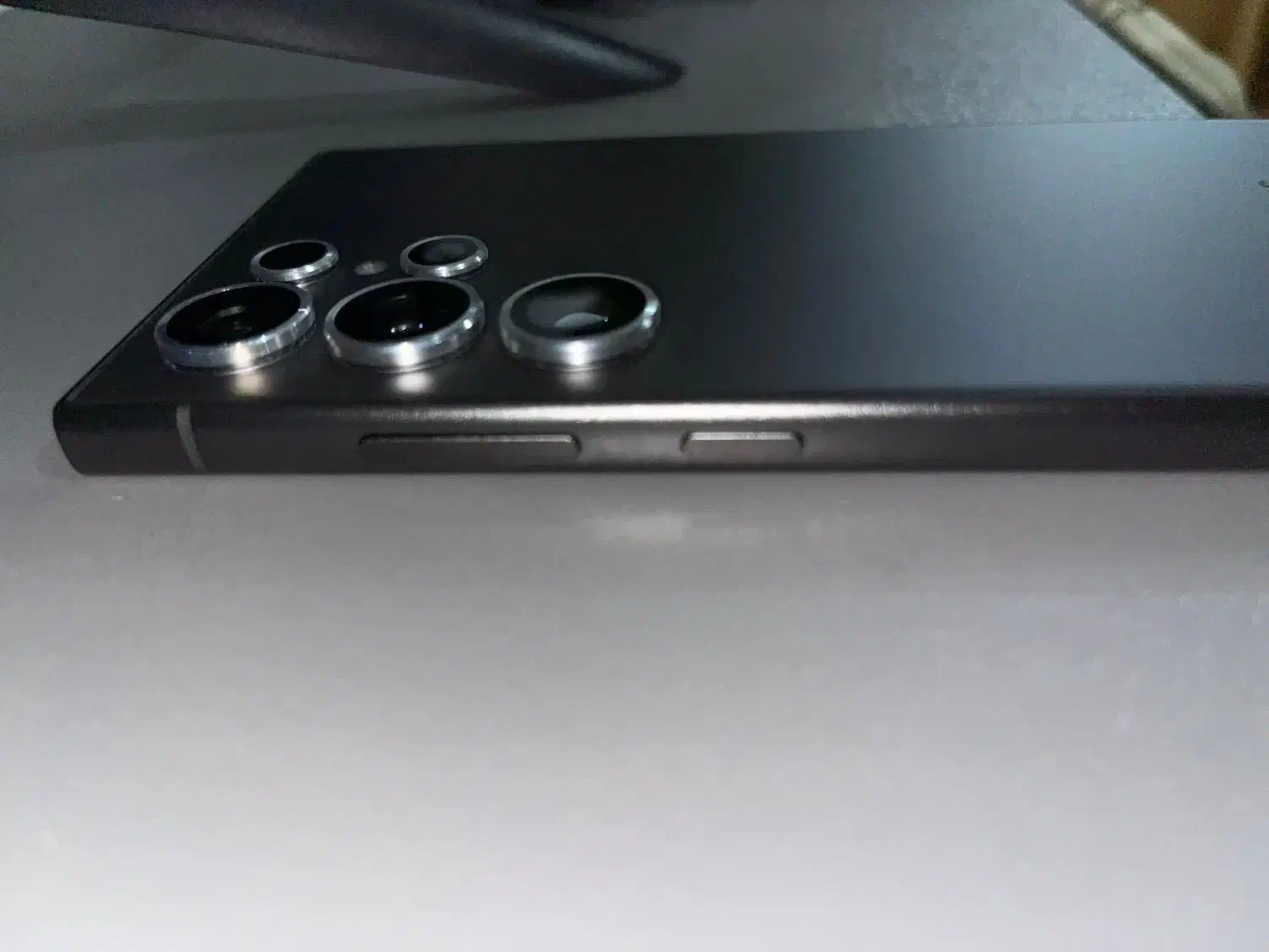 s24ultraهمراه با شارژر|موبایل|شیراز, شهرک سراج‎|دیوار