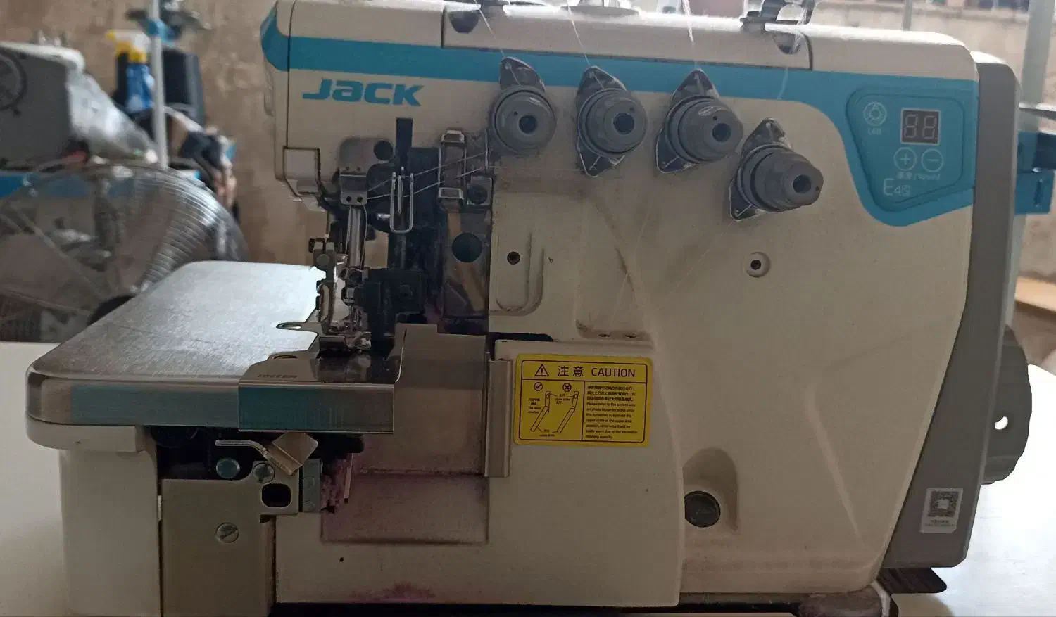 چرخ زیگزال چهار نخ e4s|چرخ خیاطی و ریسندگی|اندیشه, اندیشه فاز ۵|دیوار