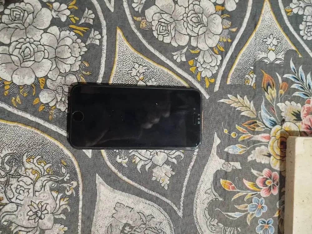 موبایل آیفونse2020|موبایل|خمینیشهر, |دیوار