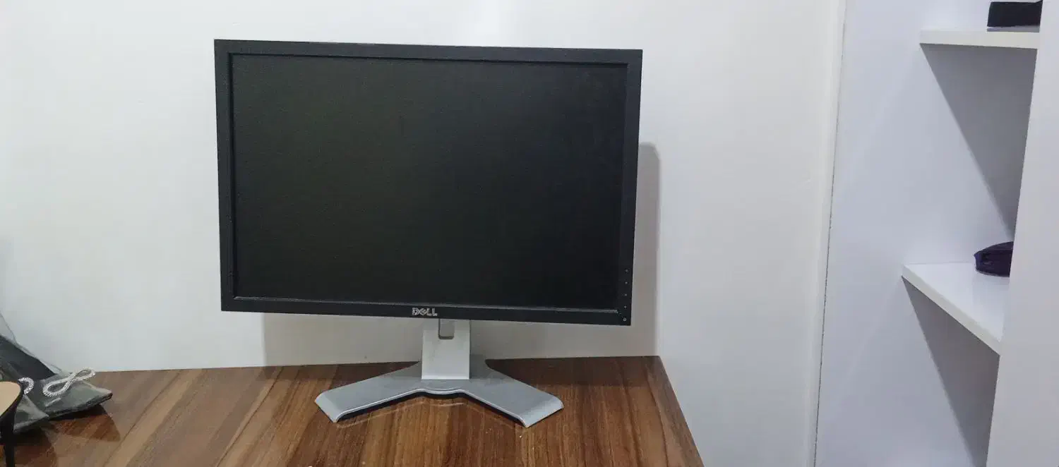 کامپیوتر|رایانه رومیزی|خوی, |دیوار