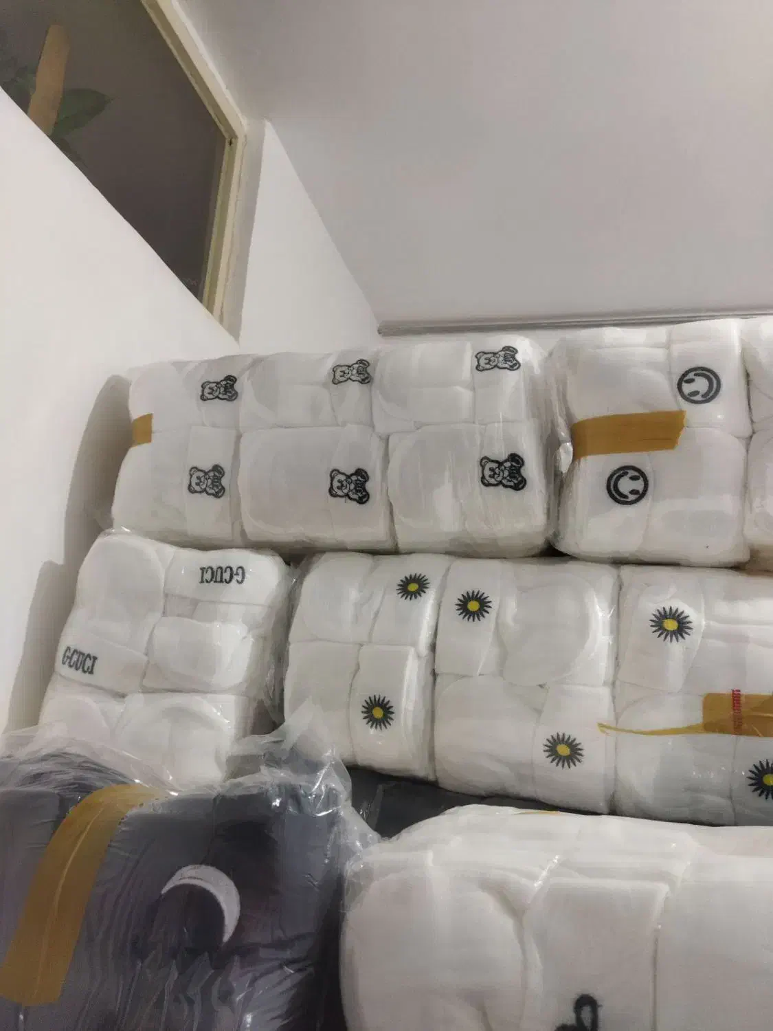 کلاه گلدوزی پلک|لباس|مشهد, رده|دیوار